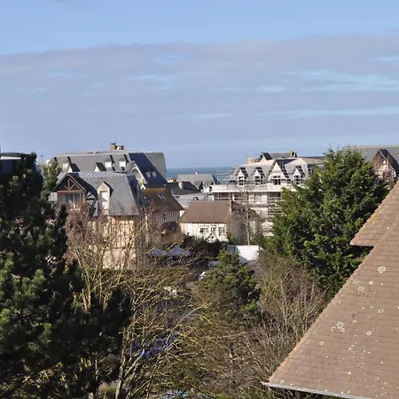 Et Soleil A Sur Mer/ Deauville