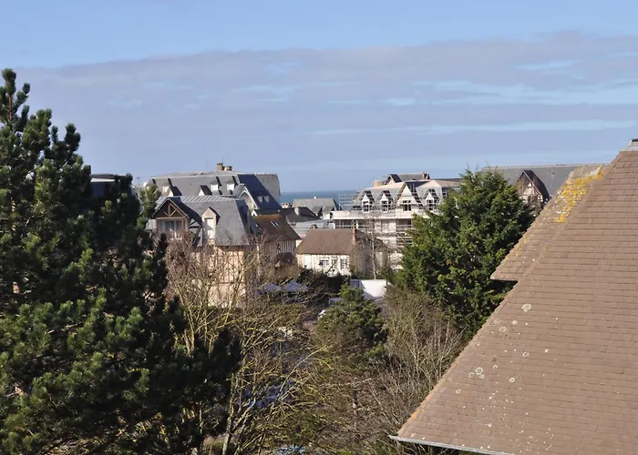 Et Soleil A Sur Mer/ Deauville